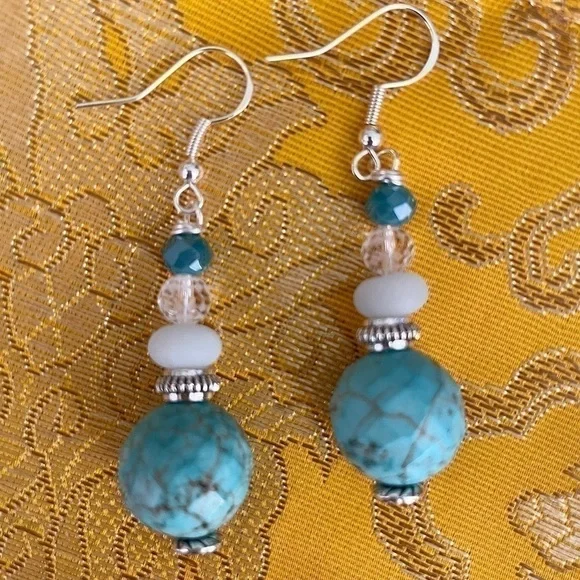 𝅺STERLING Silver Earrings Genuine Howlite Beads Ocean Blues & Clear Crystals - Picture 3 of 7